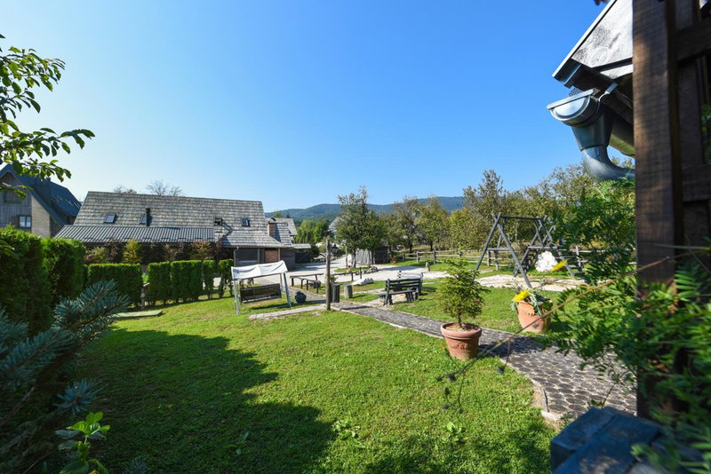 Plitvice Lakes Hotel Ethno Houses, Plitvička Jezera, Croacia