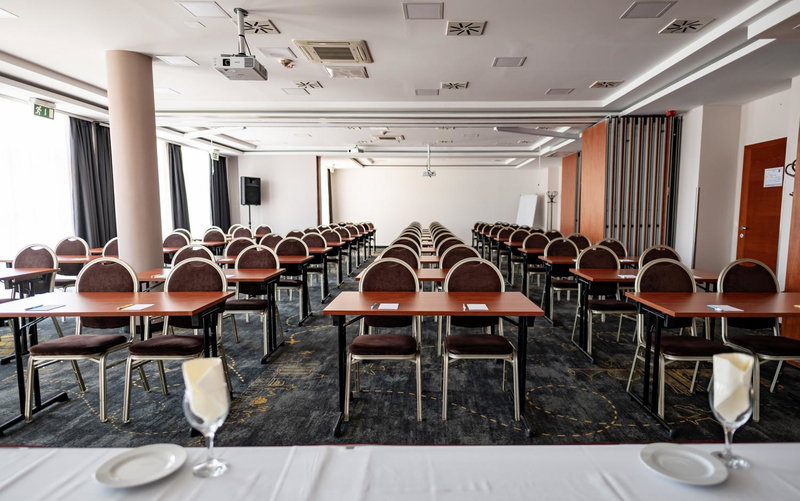 Airport Hotel Budapest, Gyal, Ungarn