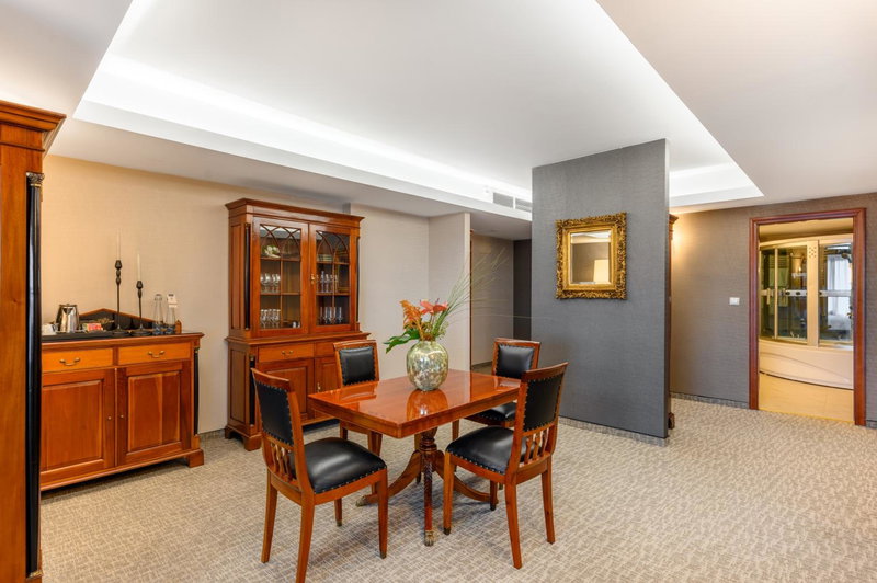 Hotel Divinus, Debrecen, Hongrie