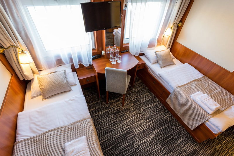 Grand Jules Boat Hotel Budapest, Budapest, Венгрия