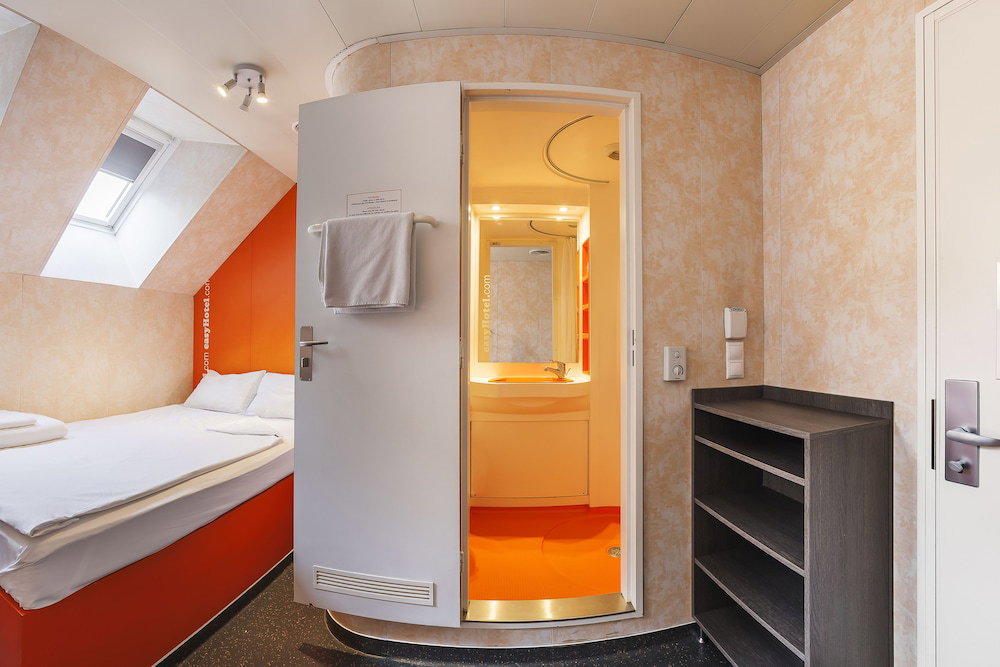 Отель · easyHotel Budapest Oktogon, Budapest VI. Keruelet
