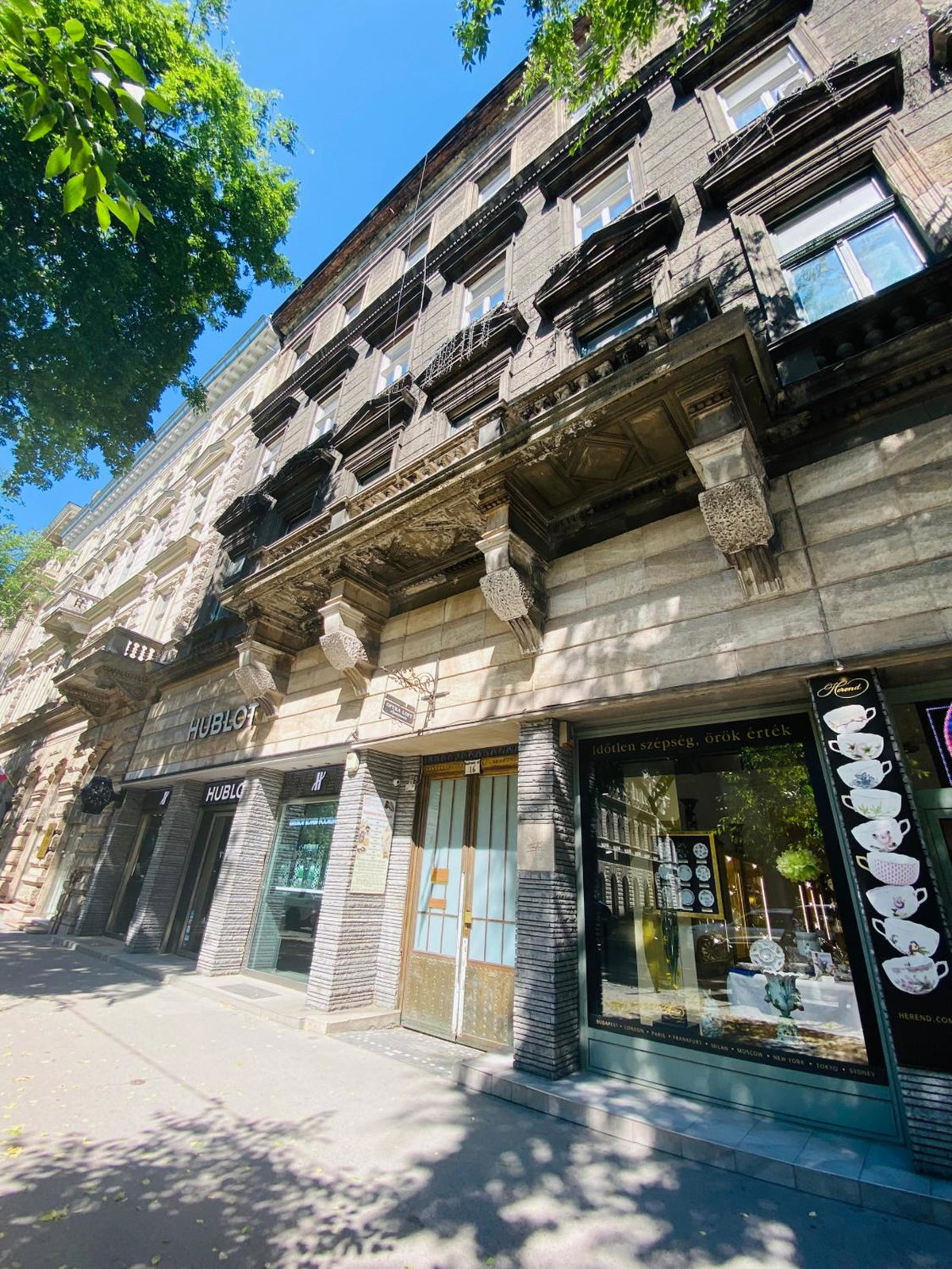 Отель · OPERA16 Guestrooms, Budapest VI. Keruelet