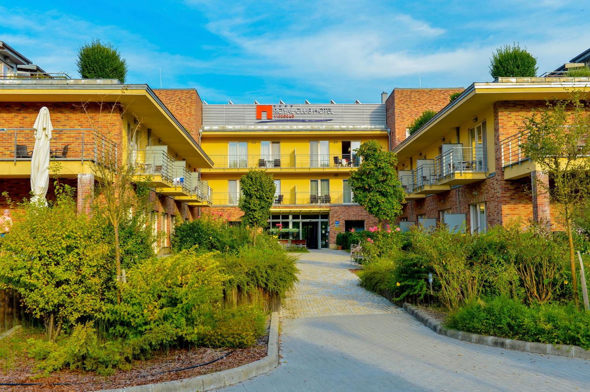 Royal Club Hotel, Hungary
