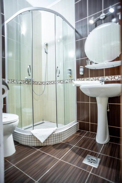 Hotel Manzard Panzio, Jozsefvaros, Hungary