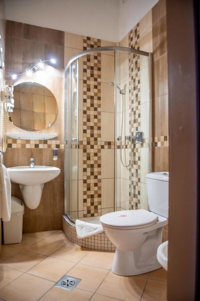 Hotel Manzard Panzio, Jozsefvaros, Hungary