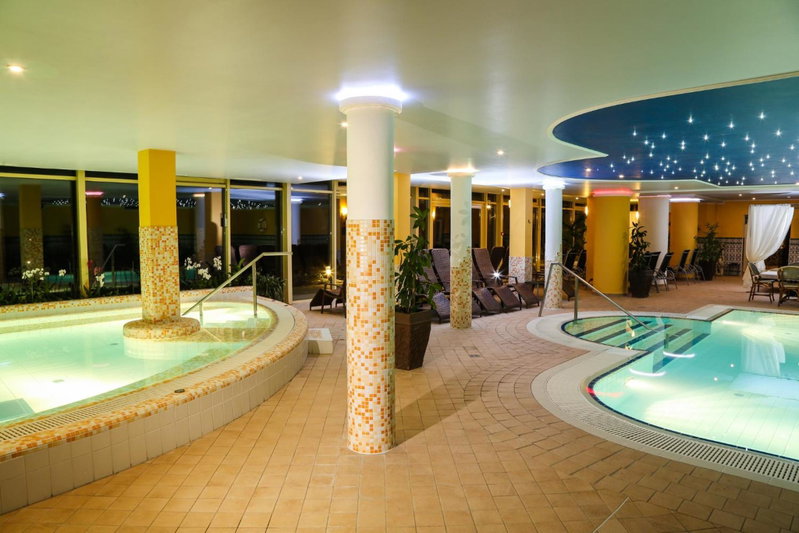 Calimbra Wellness Hotel Superior, Miskolc, Венгрия