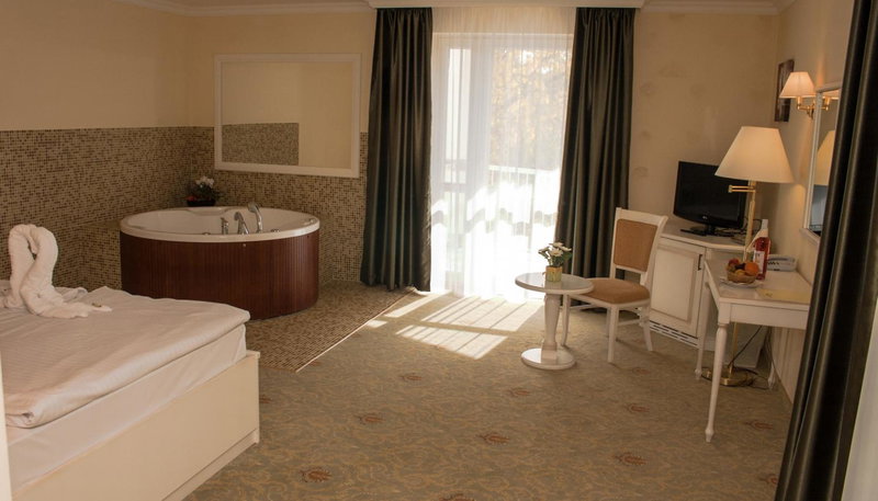 Calimbra Wellness Hotel Superior, Miskolc, Венгрия
