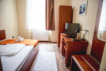 Hotel Kapos, Kaposvar, Hungary