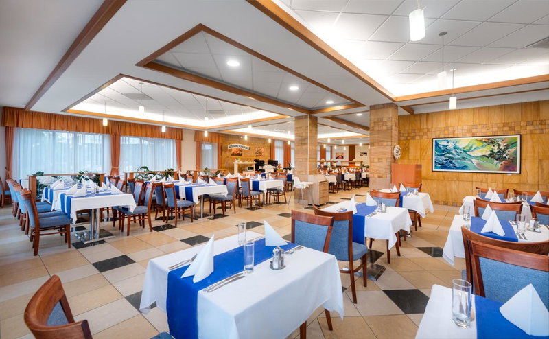 Aquarell Hotel, Cegled, Hungary