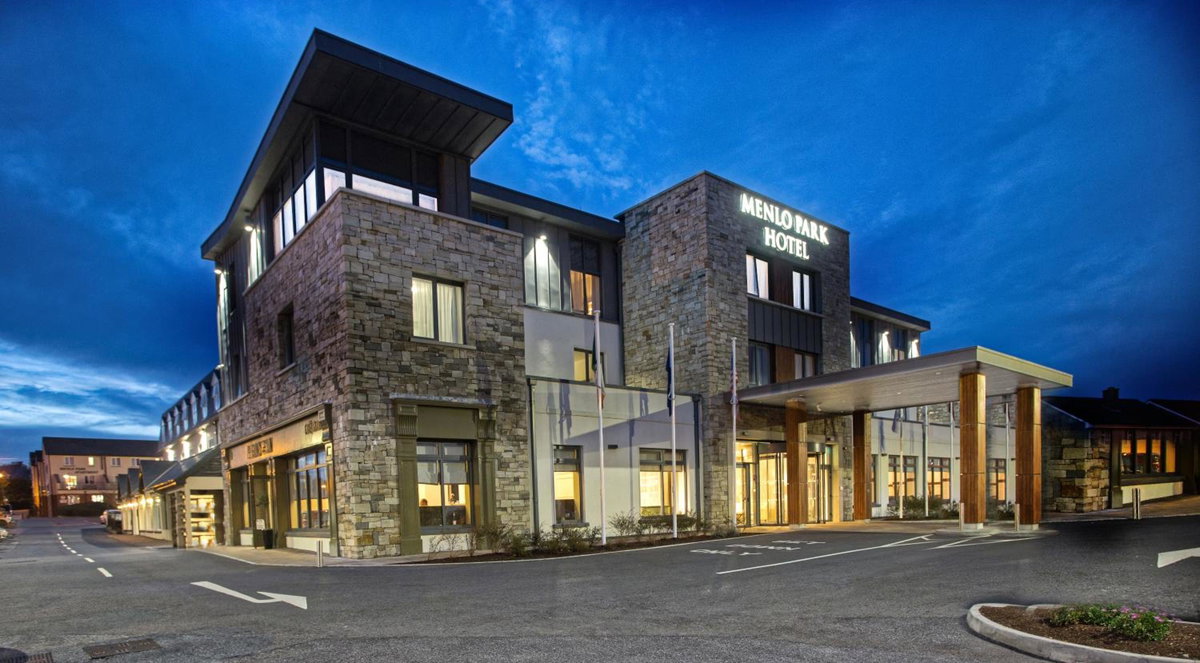 Hotel · Menlo Park Hotel, Galway