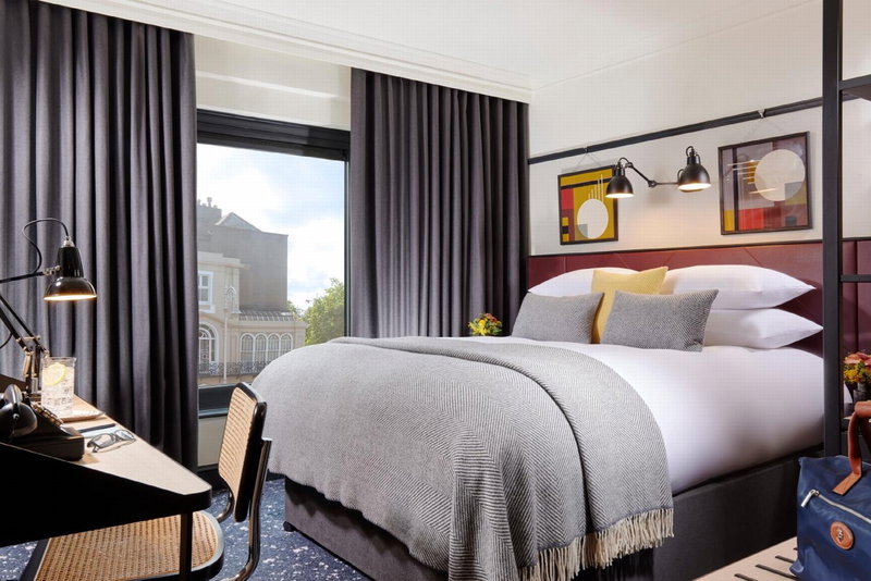 The Mont, Dublin, Ирландия