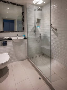 Treacys Oakwood Hotel, Ennis, Ирландия