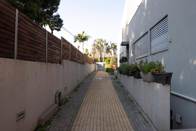 Live at TLV, Bnei Brak, Israël