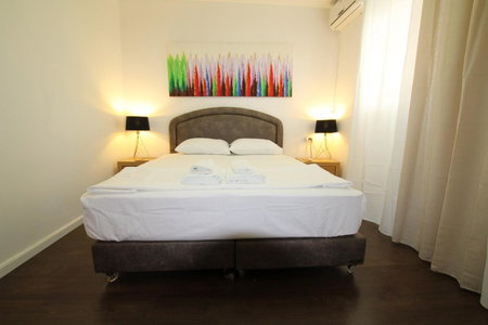 Isramax 3BR apartment near the sea., Bat Yam, Israel