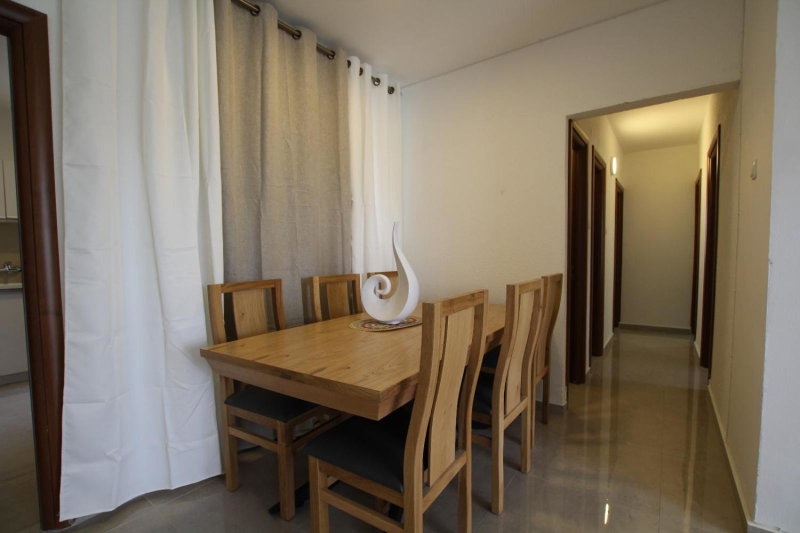 Isramax 3BR apartment near the sea., Bat Yam, Israel