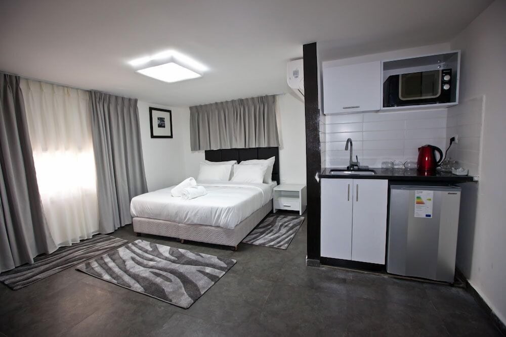 Hotel · Geula Suites, Tel Aviv