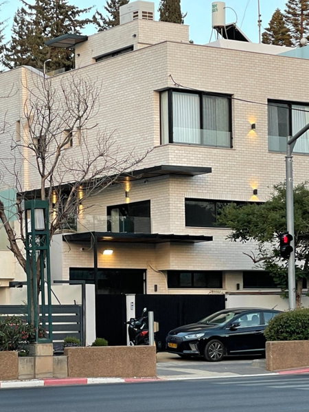 Rokah Luxury Villa at Ramat HaHayal, Bnei Brak, Israel