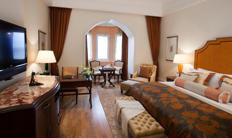The Taj Mahal Palace, Mumbai, Uran, India