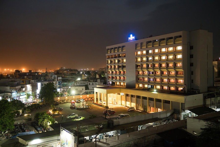 Dolphin Hotel, Gajuwaka, Индия