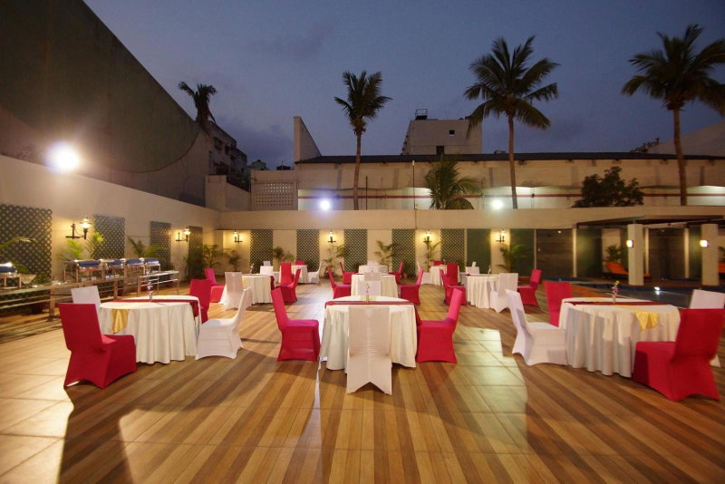 Dolphin Hotel, Gajuwaka, Индия