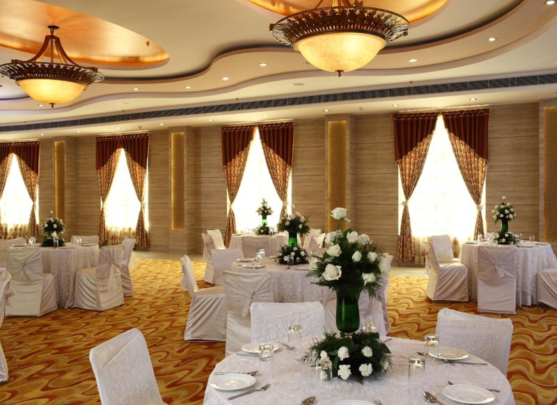 Nidhivan Sarovar Portico Vrindavan, Vrindavan, Indien