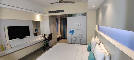 ZIBE Luxe Hyderabad by GRT Hotels, Kukatpalli, Inde