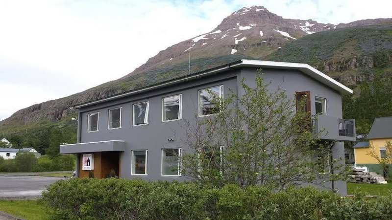 Seydisfjördur Guesthouse, Seyðisfjörður, Iceland