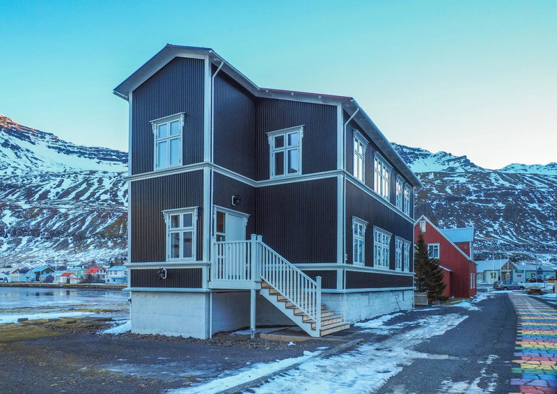Við Lónið Guesthouse, Seyðisfjörður, Iceland