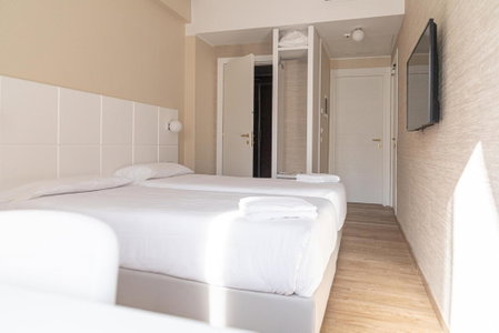 Hotel Boston, Bari, Italy