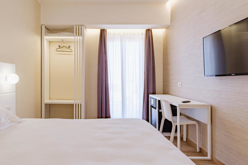 Hotel Boston, Bari, Italy