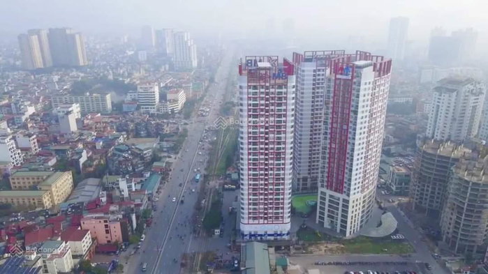 Apartment for sale in Hanoi, Vietnam · Imperial Plaza · 3 rooms, 2 baths