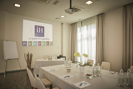 iH Hotels Milano Lorenteggio, Corsico, Italie