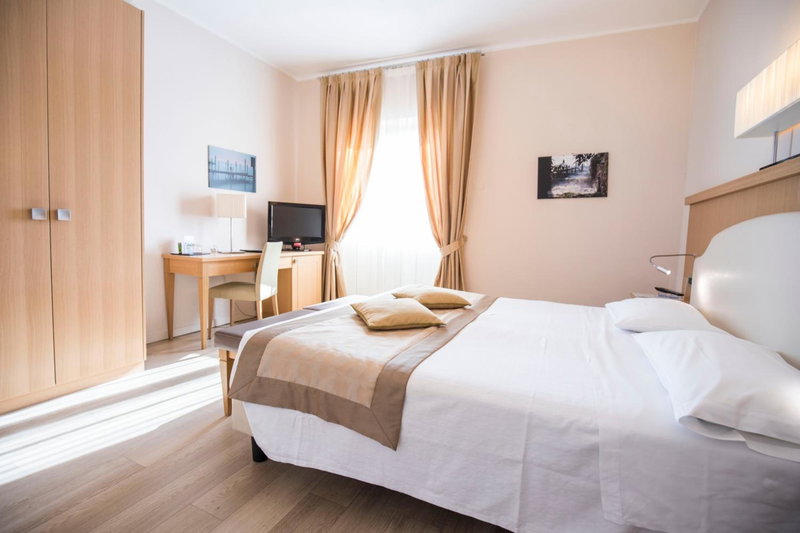 Hotel Sirmione Terme, Desenzano del Garda, Italy