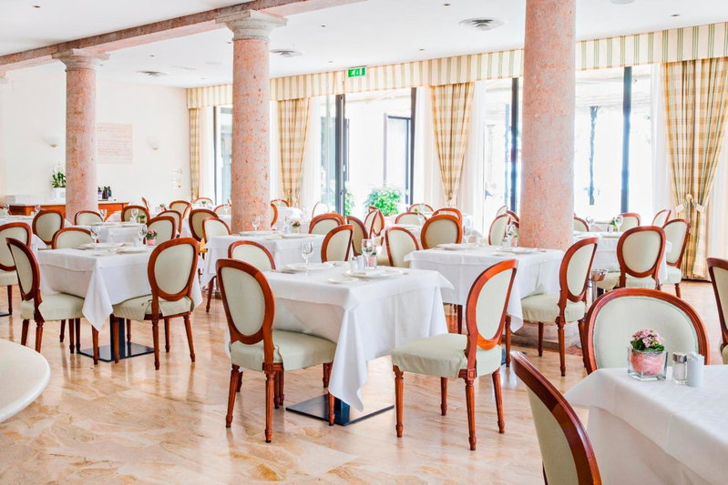 Hotel Sirmione Terme, Desenzano del Garda, Italy