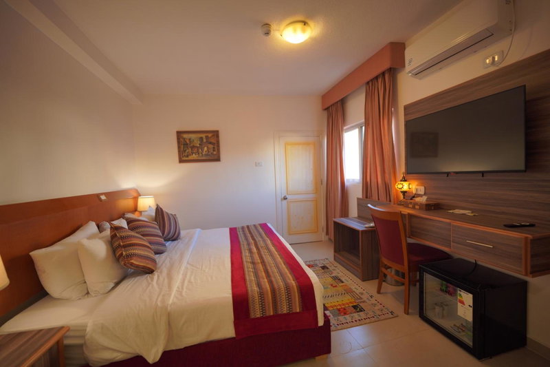 Petra Plaza Hotel, Wadi Musa, Jordan