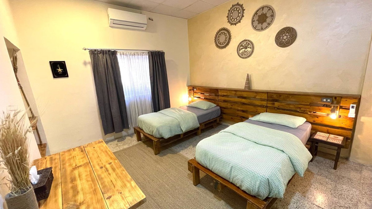 Carob Hostel, Jordan