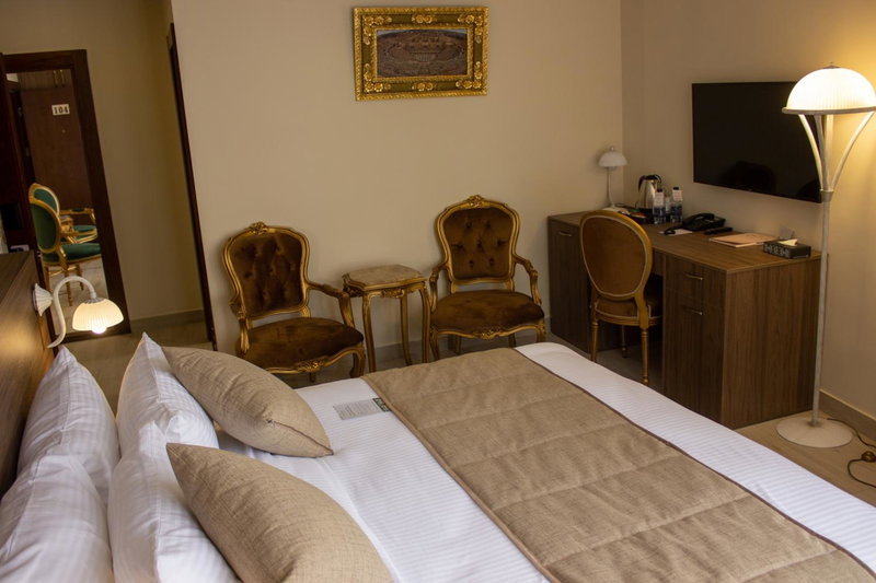 Khan Khediwe Hotel, Amman, Иордания