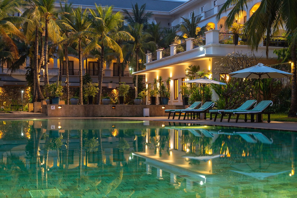 Hotel · Lotus Blanc Resort, Siem Reap