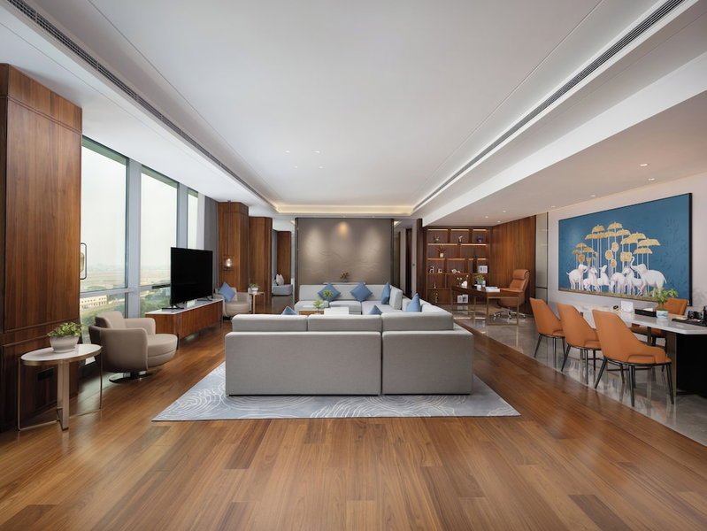 Crowne Plaza Phnom Penh by IHG, Phnom Penh, Camboya