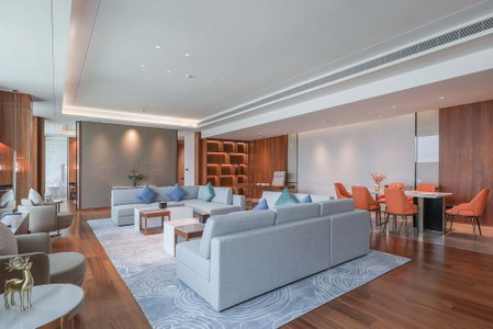 Crowne Plaza Phnom Penh by IHG, Phnom Penh, Camboya