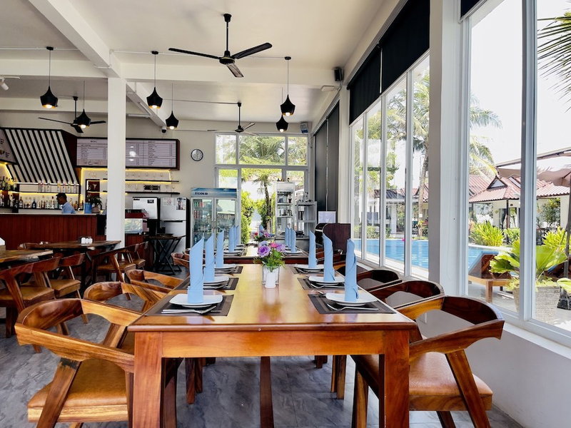 Sea Breeze Resort, Sihanoukville, Камбоджа