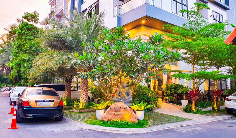 Le Botum Hotel, Phnom Penh, Cambodia