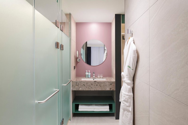 ibis Styles Ambassador Incheon Airport T2, Incheon, 대한민국