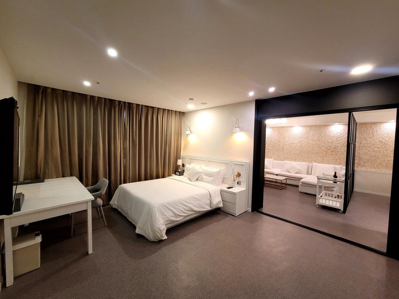 Embledon Hotel, Ansan-si, 대한민국