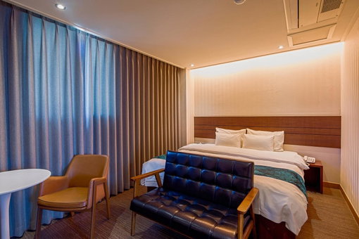 Namsan Hill Hotel, Seoul, South Korea