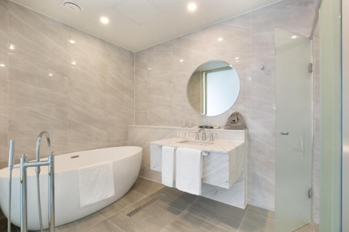 Nampo Hound Hotel Premier, Busan, 대한민국