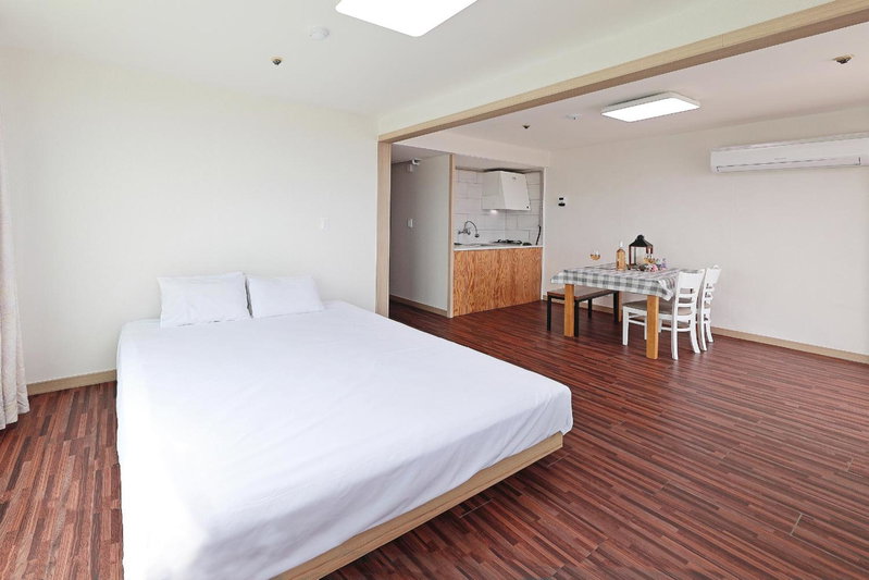 Ocean2YouResort SokchoSeorakBeach Hotel&Condo, Kosong, 대한민국