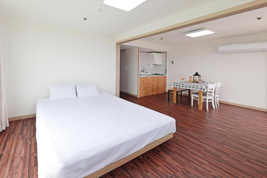 Ocean2YouResort SokchoSeorakBeach Hotel&Condo, Kosong, 대한민국