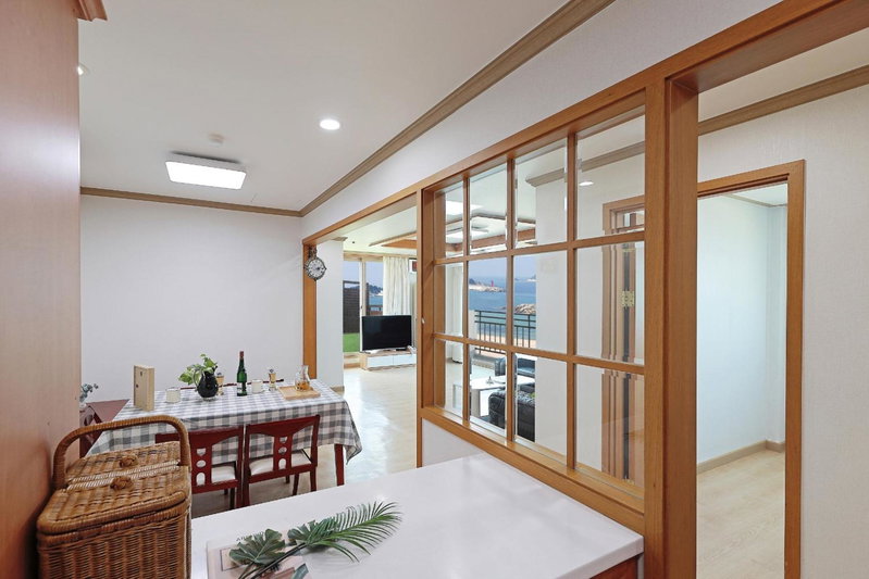 Ocean2YouResort SokchoSeorakBeach Hotel&Condo, Kosong, 대한민국