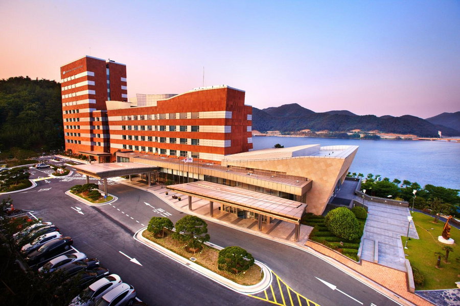 Geoje Samsung Hotel, Sinhyeon, 대한민국